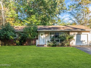 28 Shady Nook Drive, Toms River, NJ 08755