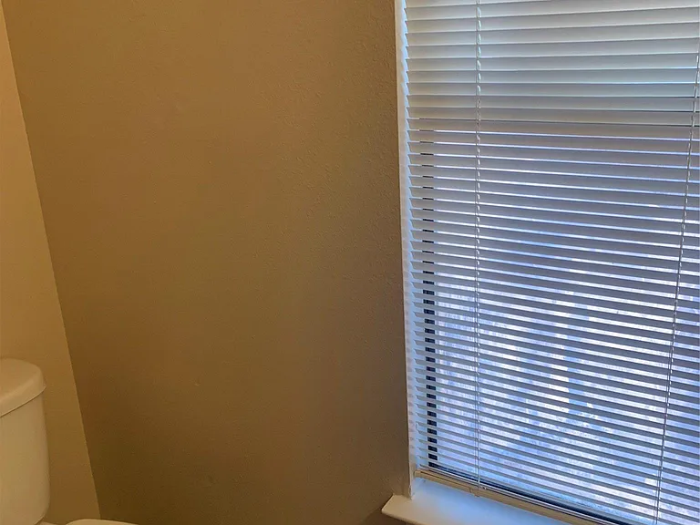 3215 Tree Grove Dr — Photo 20