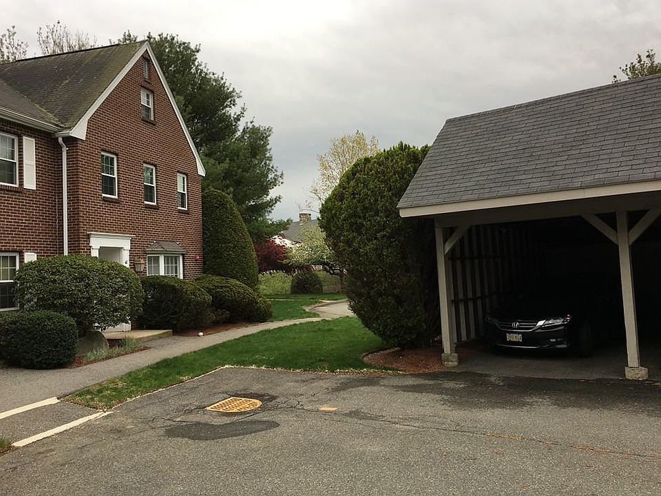 2nd image of 42 Patricia Dr