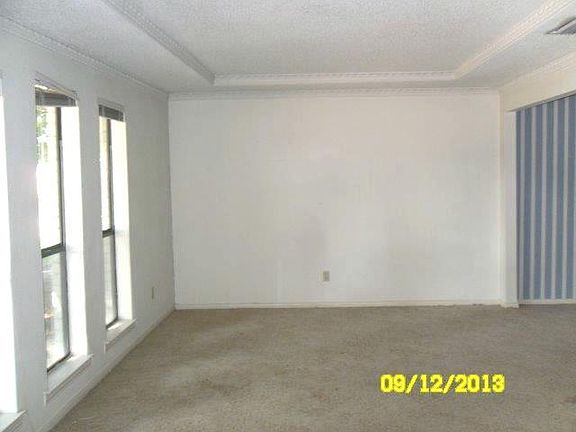 4th image of 2005 Lake Shore Ln