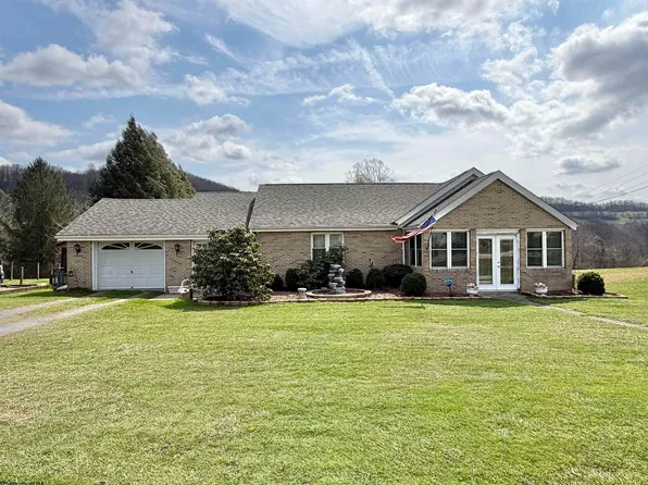 2654 Hood Ave, Shinnston, WV 26431