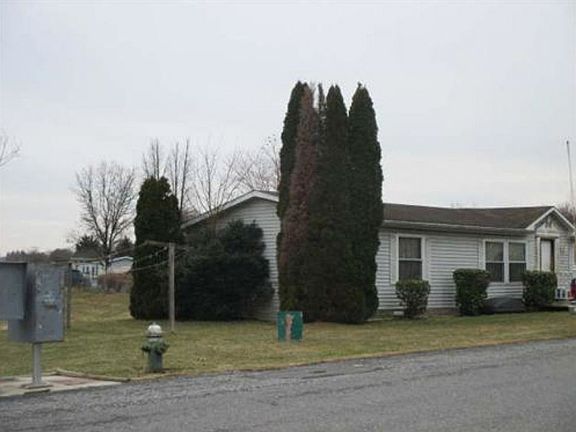 3rd image of 12133 Heather Dr