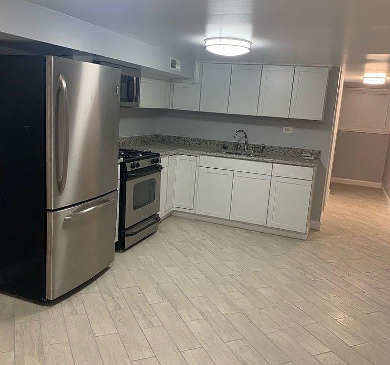 1st image of 6153 S Artesian Ave #G