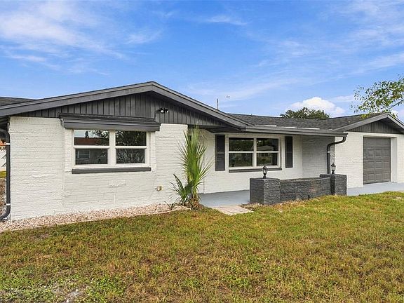 3rd image of 10734 LEEDS ROAD