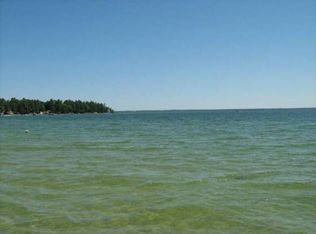 5347 Woodside Park Rd, Indian River, MI 49749