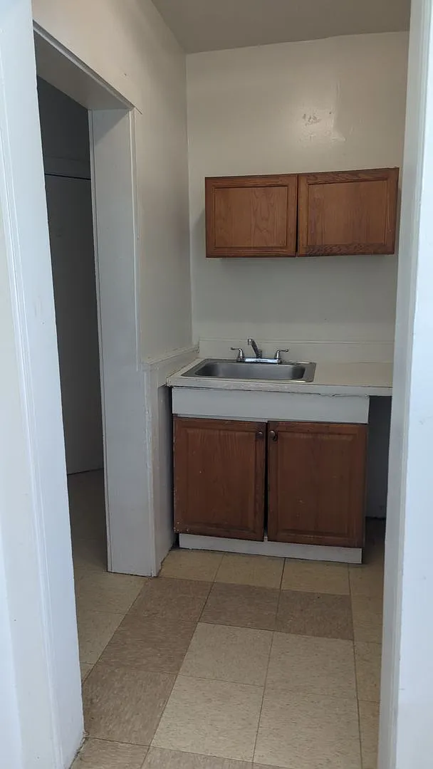 Coleman St 144-154 — Photo 3