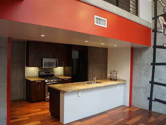 3rd image of 1025 Island Ave Unit 102