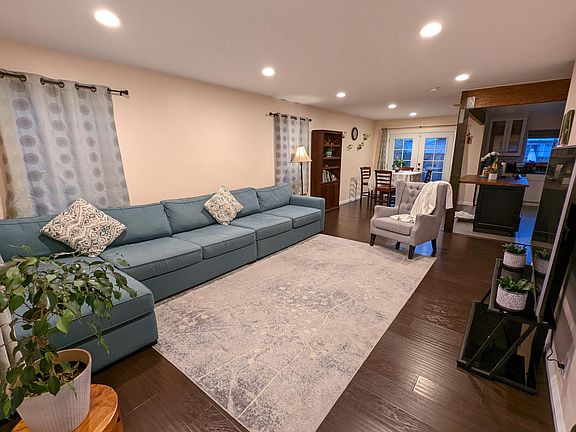 2nd image of 1409 Arnold Ave