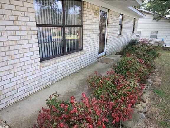 3rd image of 2215 McHenry Cir