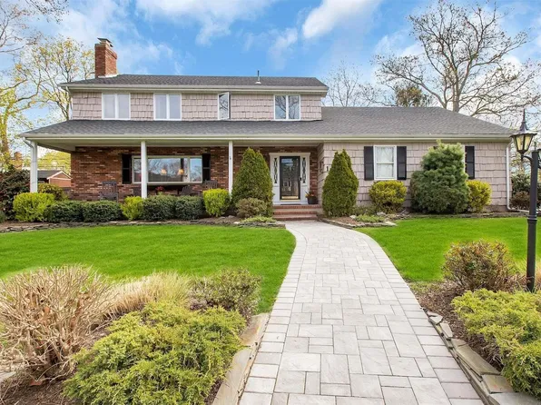 1 Hillside Avenue, Blue Point, NY 11715