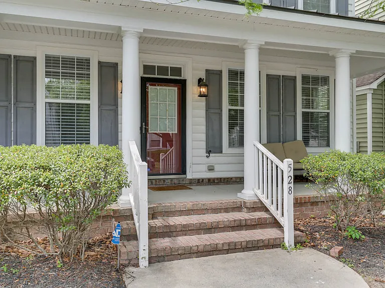 528 Normandy St — Photo 4