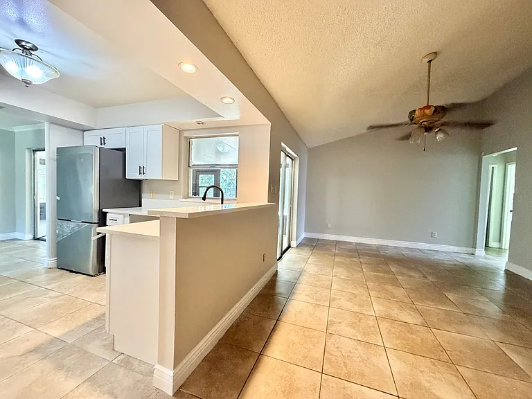 9237 Baton Rouge Dr — Photo 3