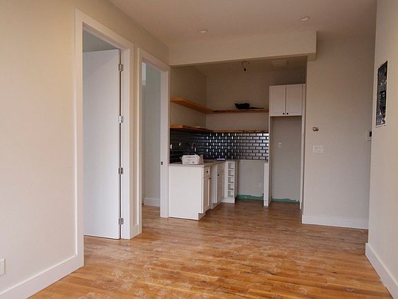 3rd image of 344 Starr St