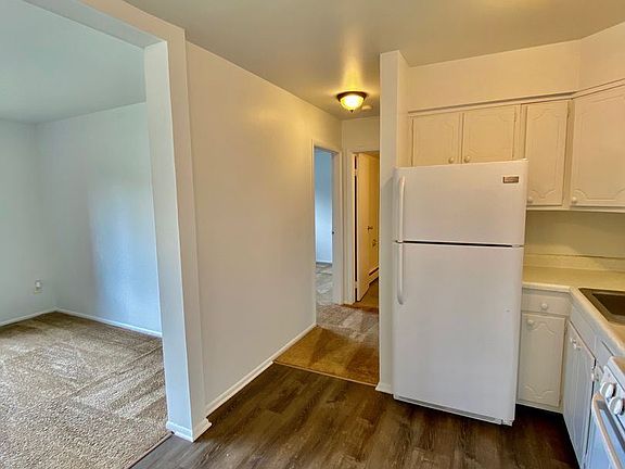 4th image of 1571 S Congress St APT 13