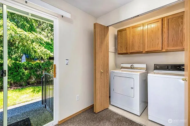 6402 Cypress St — Photo 17