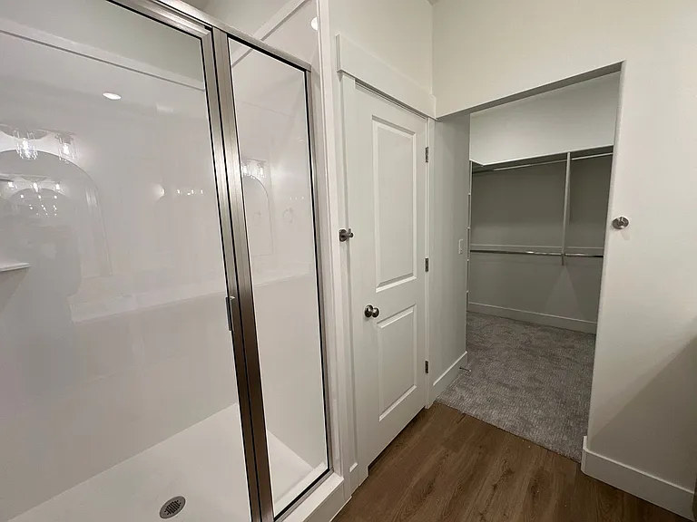 604 S 2355 W — Photo 31