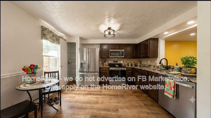 1st image of 1813 Chester Way