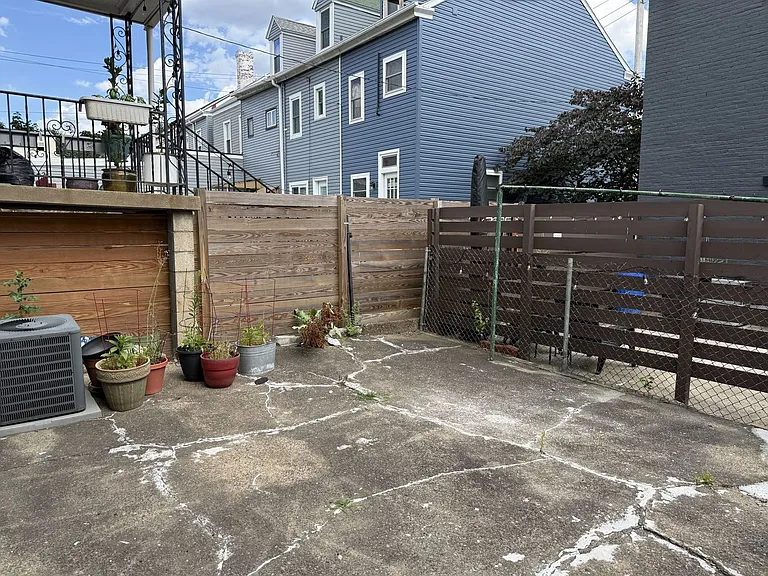 3812 Cabinet Way — Photo 20