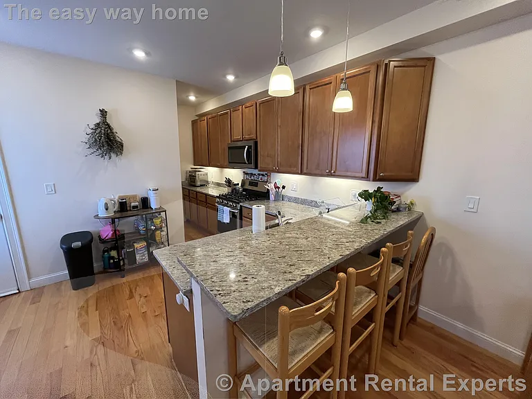 14 Flint St — Photo 3