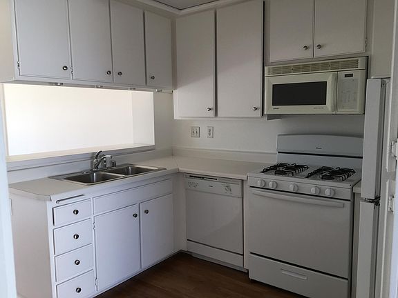 5th image of 2207 Brenta Pl APT 8