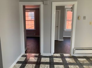 714 Union St APT 4, Schenectady, NY 12305