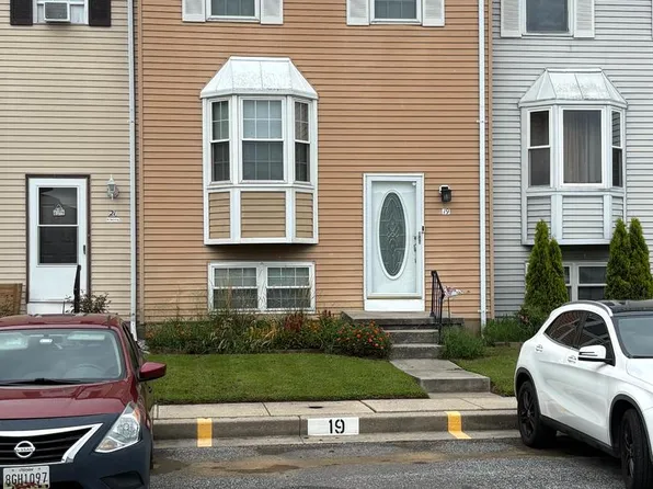 Joggins Ct, Middle River, MD 21220