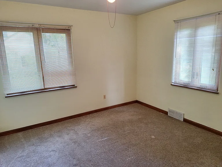 9330 Avery Rd — Photo 7