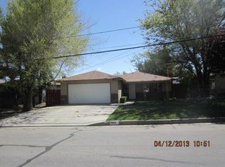 806 Oakwood St, Tehachapi, CA 93561