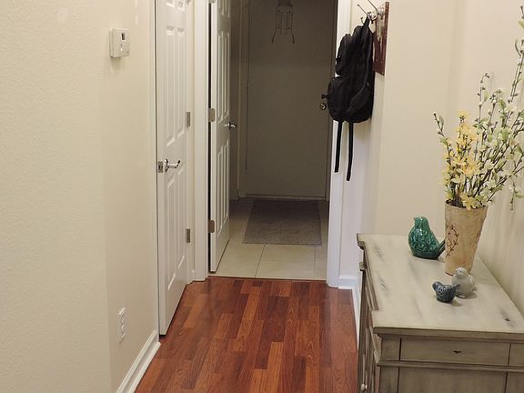 Laundry room hall 