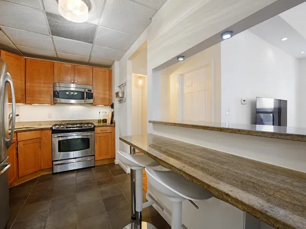 158 Wayne Street 324A image 3 of 21