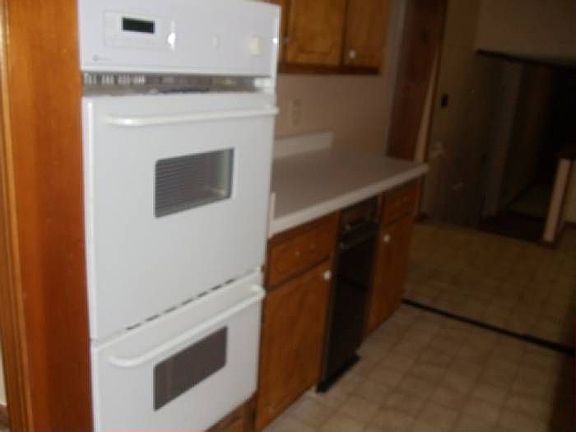 4th image of 722 Rockborough Dr