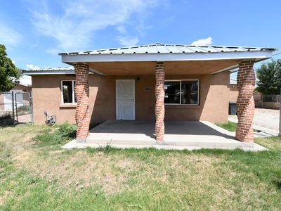 2102 Foothill Dr SW, Albuquerque, NM, 87105