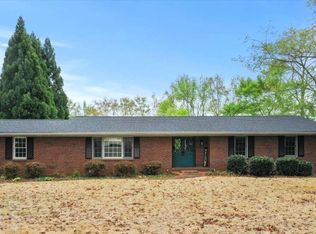5615 Sourwood Rd, Cumming, GA 30040