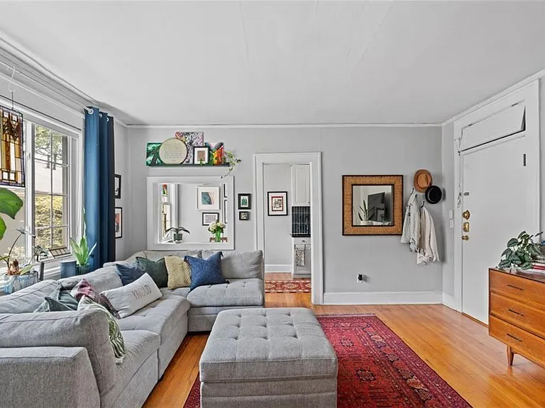 70 Sheridan Dr NE #12 — Photo 1