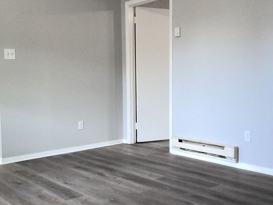 1st image of 2509-2527 Washington Pike NE #D2