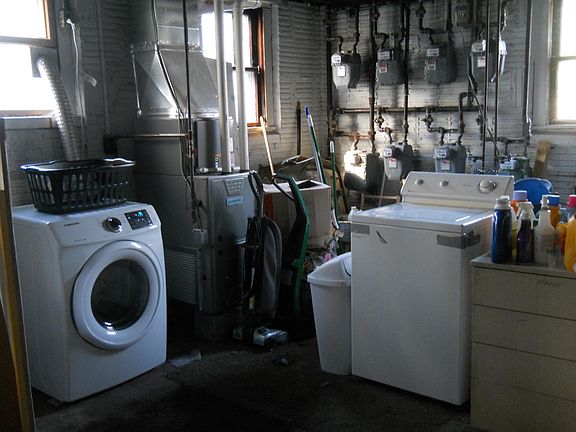 3rd image of 2409 4th St APT 5