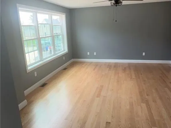 30 Sterling Ridge Ln, Sterling, CT 06377