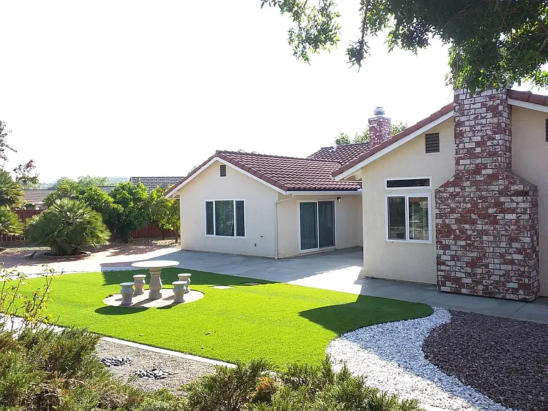 17315 Francisco Dr — Photo 2