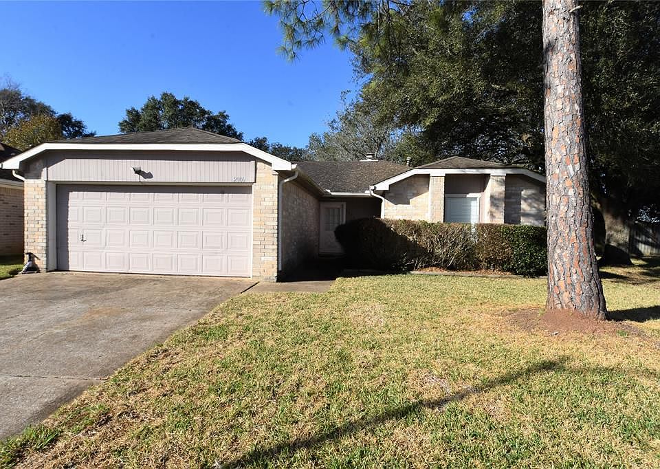 1st image of 2906 Whetrock Ln