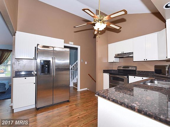 4th image of 223 Bright Oaks Dr