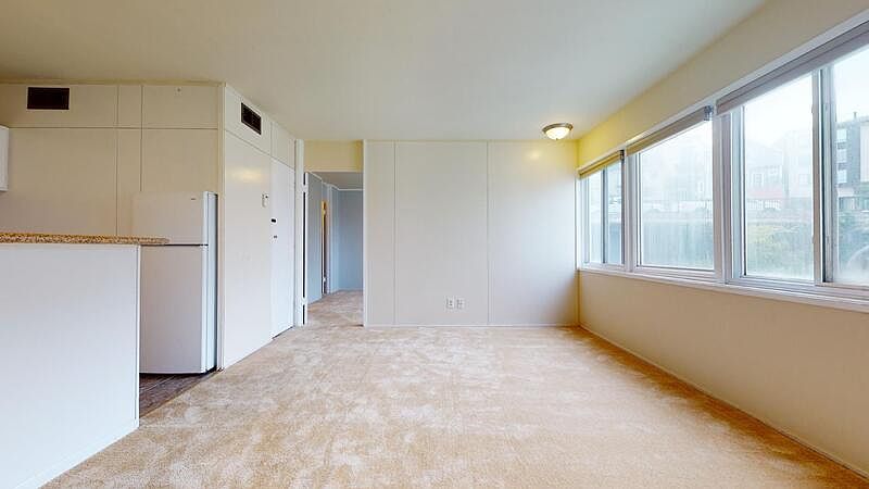 1st image of 335 Grand View Ave #6