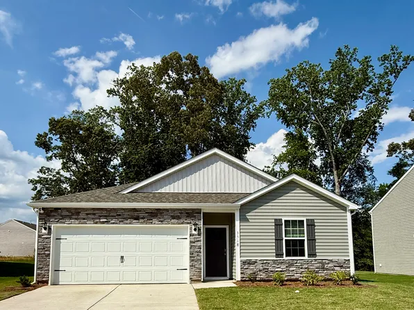 3518 Cramer Creek Dr, Gastonia, NC
