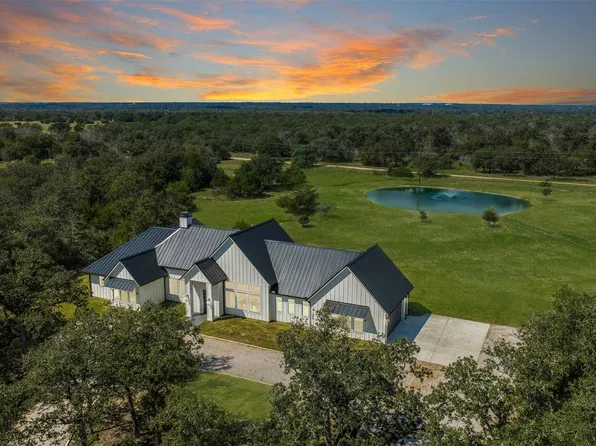 224 Sadie Ln, Round Top, TX 78954