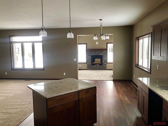 3rd image of 710 Edgerton St