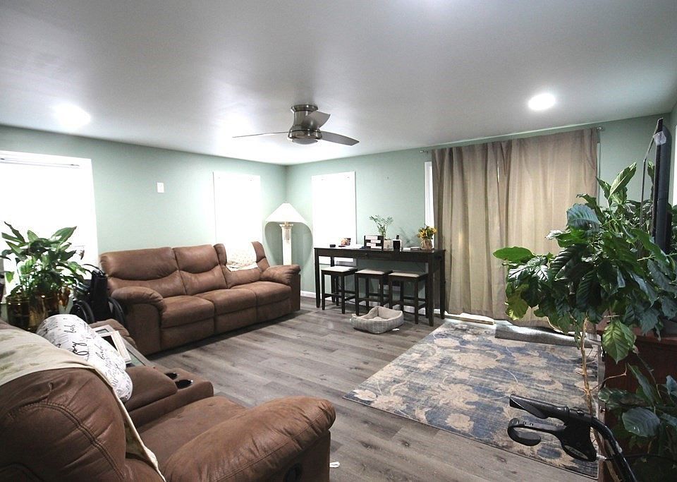 56 Yale St, Springfield, MA 01109 MLS 73167819 Zillow