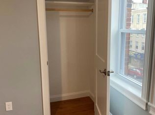 30 Chelsea St, Boston, MA 02128