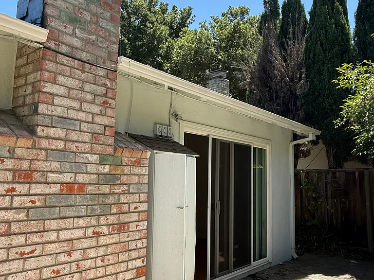 1067 Belvedere Ln — Photo 17