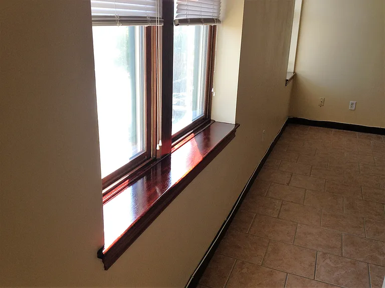 92 Pulaski St — Photo 9