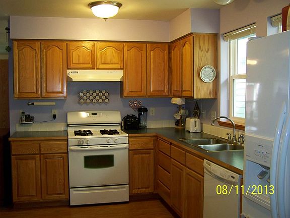 3rd image of 7811 Port Susan Pl