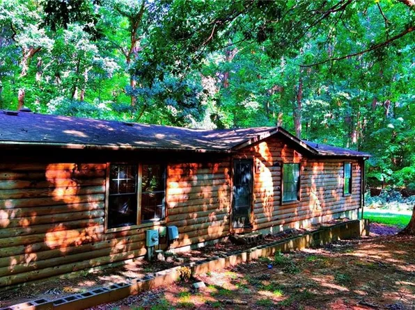 1215 Bray Rd, Walnut Cove, NC 27052